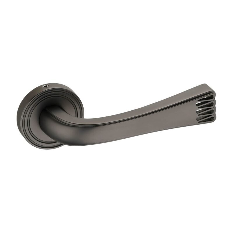 Q 153 - Classic front door handles - Image 3